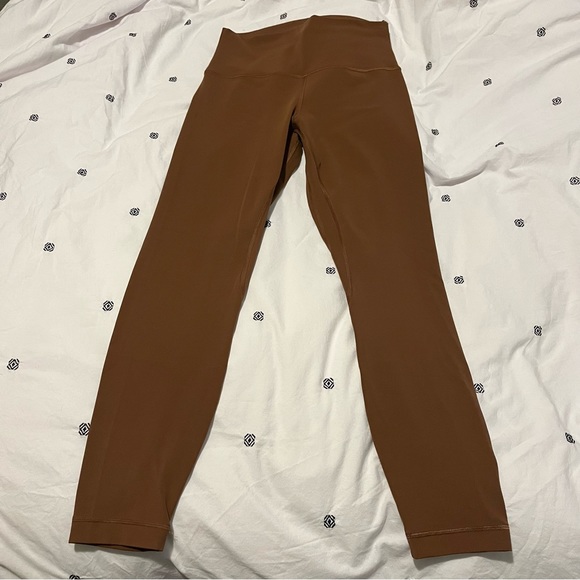 ✨SOLD✨Lululemon Roasted Brown Align Leggings Size 6 25” Inseam - Picture 3 of 6